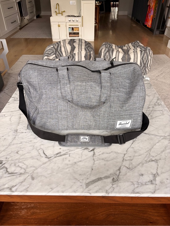 Herschel Supply Co. Handbags - Herschel Duffle Bag